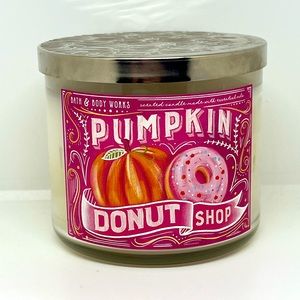 Bath & Body Works Pumpkin Donut Shop 3-Wick Candle